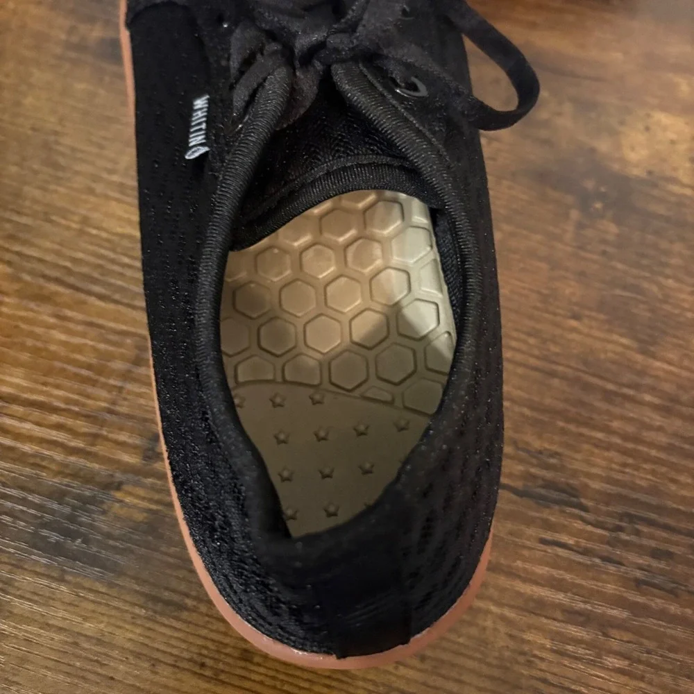 NWOT Whitin Black Mesh Minimalist Barefoot Shoe w/‎ Brown Sole (Women's 8)